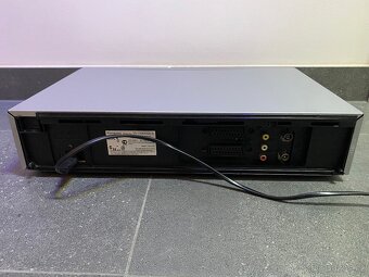 S-VHS-ET videorekordér Panasonic NV-HS830 v TOP stavu - 6