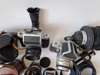 Starý fotoaparát Pentacon Six TL + příslušenství - 6