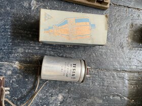 Levně prodám starší elektromateriál - 6