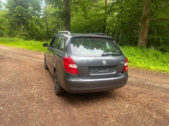 Škoda Fabia 1.6 16v 2009 kombi - 6