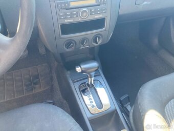 Prodám auto s úpravou pro invalidy - 6