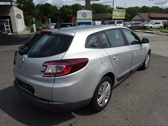 Renault Mégane 1,9 DCi - 6