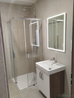 pronájem nově rekonstr.bytu 2+KK - 6