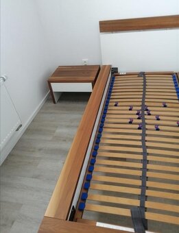 Postel, stolky rošty + v případně matrace zdarma - 6