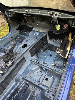 BMW e92 kastle, Anglická verze - 6