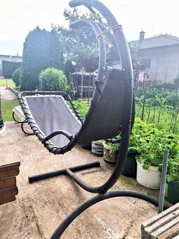 Závěsné zahradní lehátko se střískou - 6