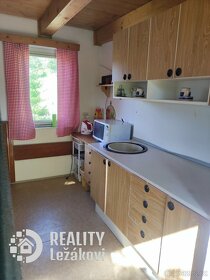 Prodám chatku 52m2, se zahradou 558m2, Zlín - Malenovice - 6