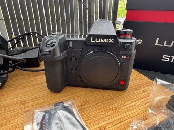 Panasonic Lumix S1H – fullframe video bezzrcadlovka – TOP st - 6