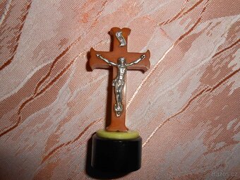 RETRO 2kusy dřevěný ježíš 33,5cm + 8,5cm - cena celkem - 6