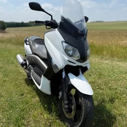 Xmax 125 - 6