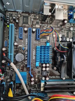 PC AMD Phenom 3.21GHz, 8GB RAM - 6