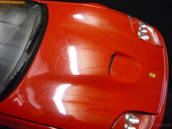 Ferrari 550 Maranello Hot Wheels 1/18 - 6