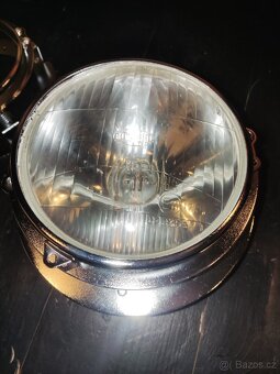 UNI drzak svetel - 6