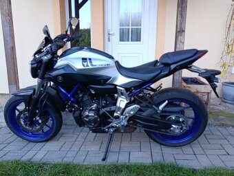 Yamaha MT 07 - 6