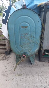 Plechové nádrže na naftu 2140l s čerpadlem - 6