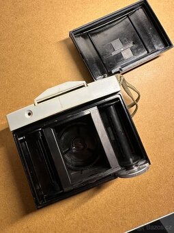 Corina 2 Druopta – středo formát bakelit fotoaparát  - SLEVA - 6