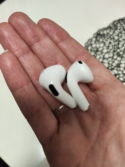 Apple AirPods 4 - 6
