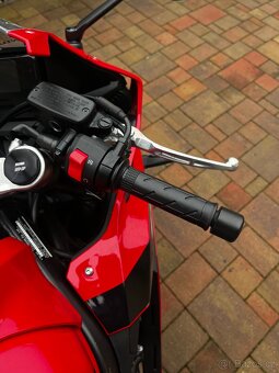 HONDA CBR 650R 35TP 2023 - 6