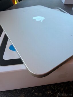 Apple iPad - 6