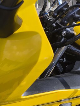 Yamaha FZS 600 - 6