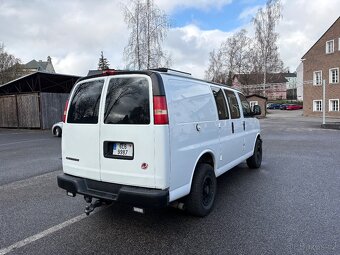 Chevrolet Express 2500 - 6