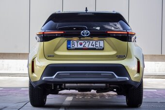 Toyota Yaris Cross 68 kW, automat, hybrid, 2022, 4x4 - 6