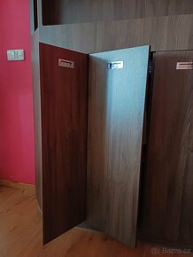 Skříň včetně akvaria - 6