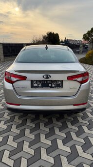 KIA OPTIMA 2.0i 110Kw FULL HYBRID - 6