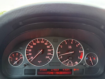 BMW X5 3.0i E53 LCI 2005 4x4 170 kW - 6