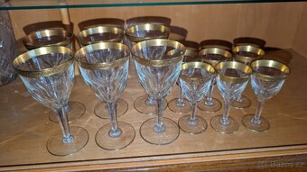 Sady nádobí z broušeného skla a porcelánu + zrcadlo - 6