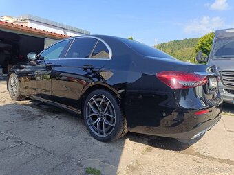 Mercedes-Benz E 200 E -Klasse Lim. E 200 d - 6