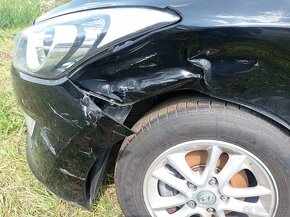 Hyundai i30 1.6 CRDi blue drive active náhradní díly - 6