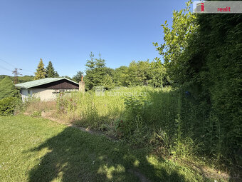 Prodej zahrady se zahradní chatkou o rozloze 420 m2 - Kralup - 6