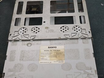 Staré autorádio SANYO - 6