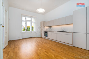 Prodej bytu 4+1, 141 m², Praha - Smíchov, ul. Zborovská - 6