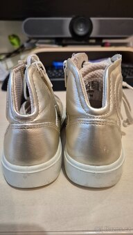 Prodám dívčí boty ECCO, vel. 28 - 6