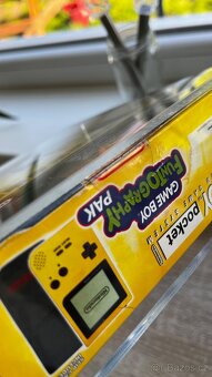 Nintendo gameboy pocket FACTORY SEALED - 6