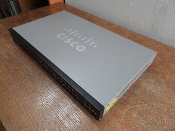 1U switch Cisco SG200-26 gigabit 2x Combo SFP 10/100/1000Mbp - 6