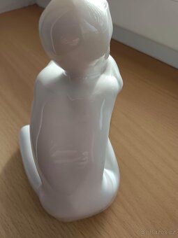 Porcelánová soška - 6
