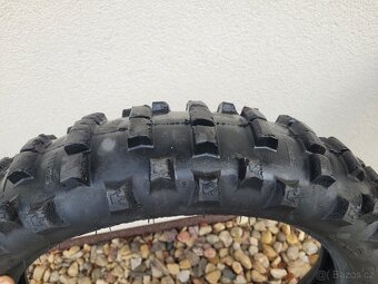 Pneu cross 100/90-21, 140/80-18, 90/90-21 jeté - 6