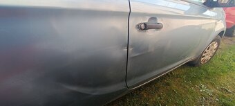 Prodám Hyundai i20 r.v. 2010, 3dveřový, najeto 46 tis. km - 6