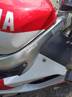 Yamaha R6 - 6