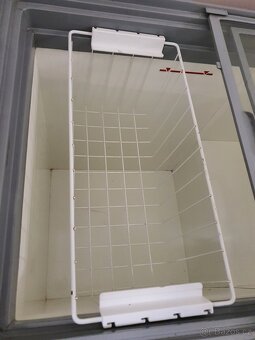 ZMRZLINA mrazák prosklený na kolech – ven. prodej - 6