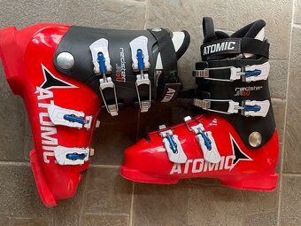 Lyže 140 cm + lyžáky 38-39. Použité jeden týden. - 6
