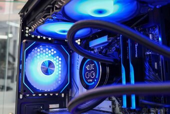 Herní PC - Ryzen 5 9600X / 32GB / 1TB / RTX 5070 12GB - 6