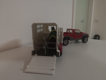 Schleich auto přívoz a kůň - 6