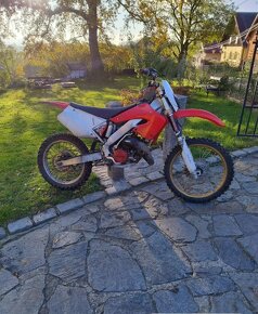 Honda CR125 - 6