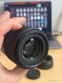 Sigma 30 mm f/1,4 DC DN Contemporary pro micro 4/3 - 6