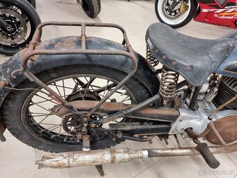 Triumph B200 - 6