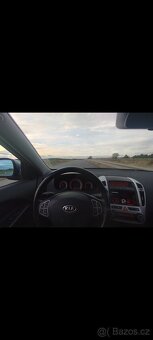 Kia ceed 2.0 crdi nepojizdná - 6